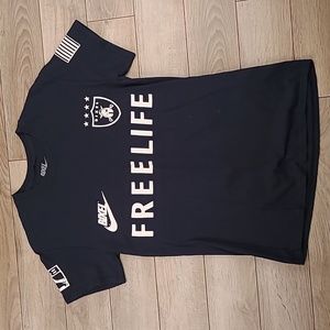 BIXEL Black White Cotton USA Freelife Soccer Theme Sz Small Short Sleeve T Shirt